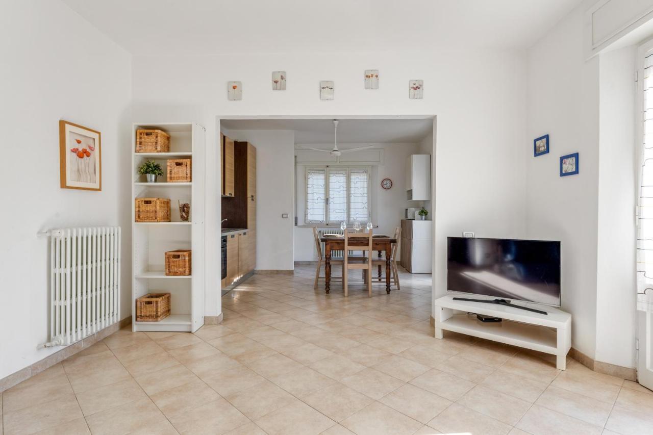 Casa Fiora, A 50 M Dal Mare Leilighet San Vincenzo Eksteriør bilde